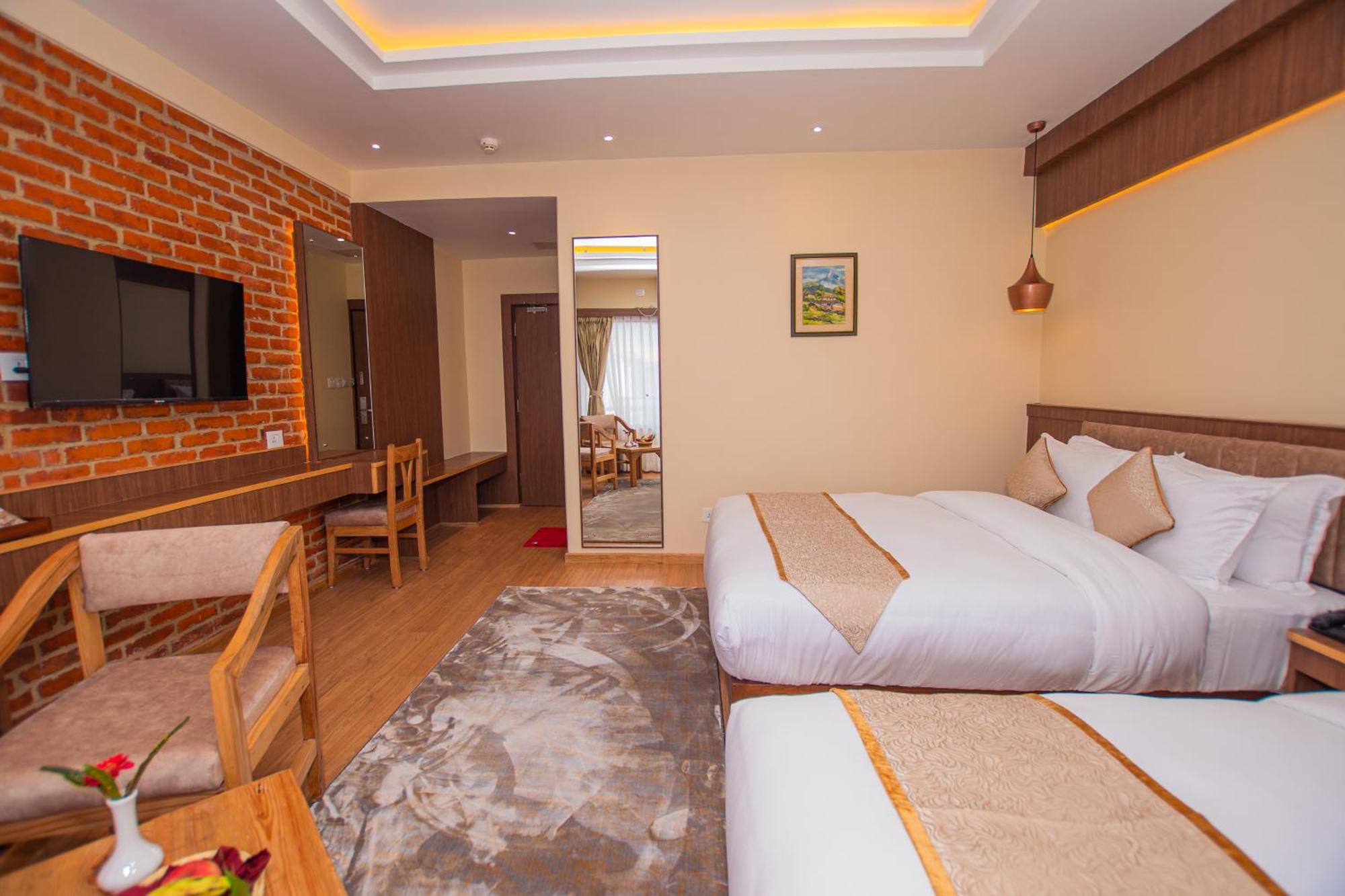 Temple Himalaya Hotel & Spa Pokhara Exterior foto