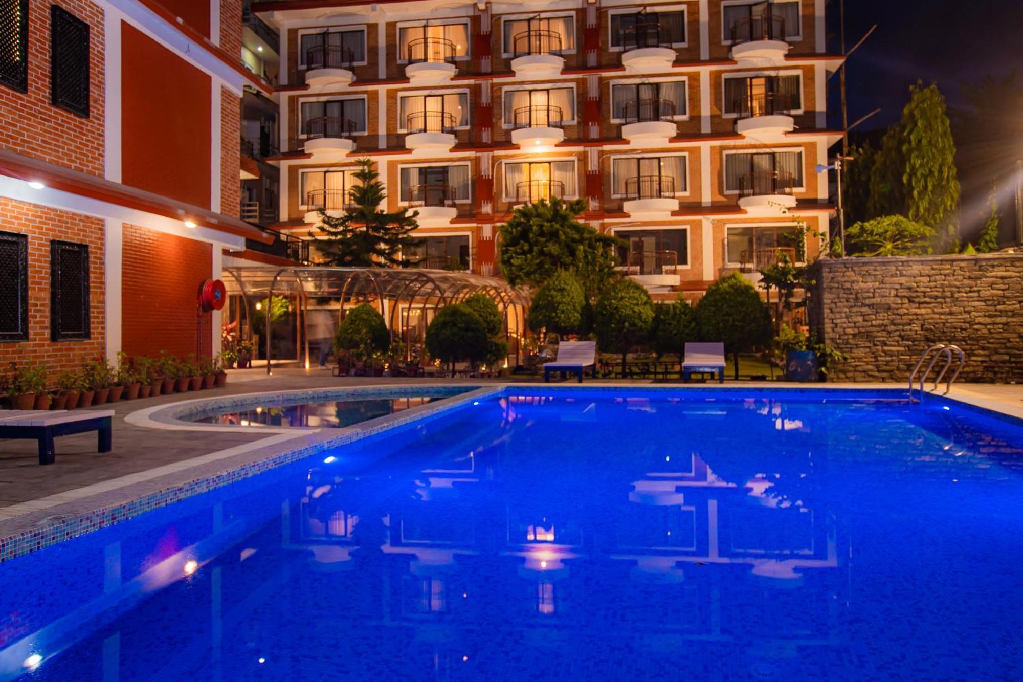 Temple Himalaya Hotel & Spa Pokhara Exterior foto