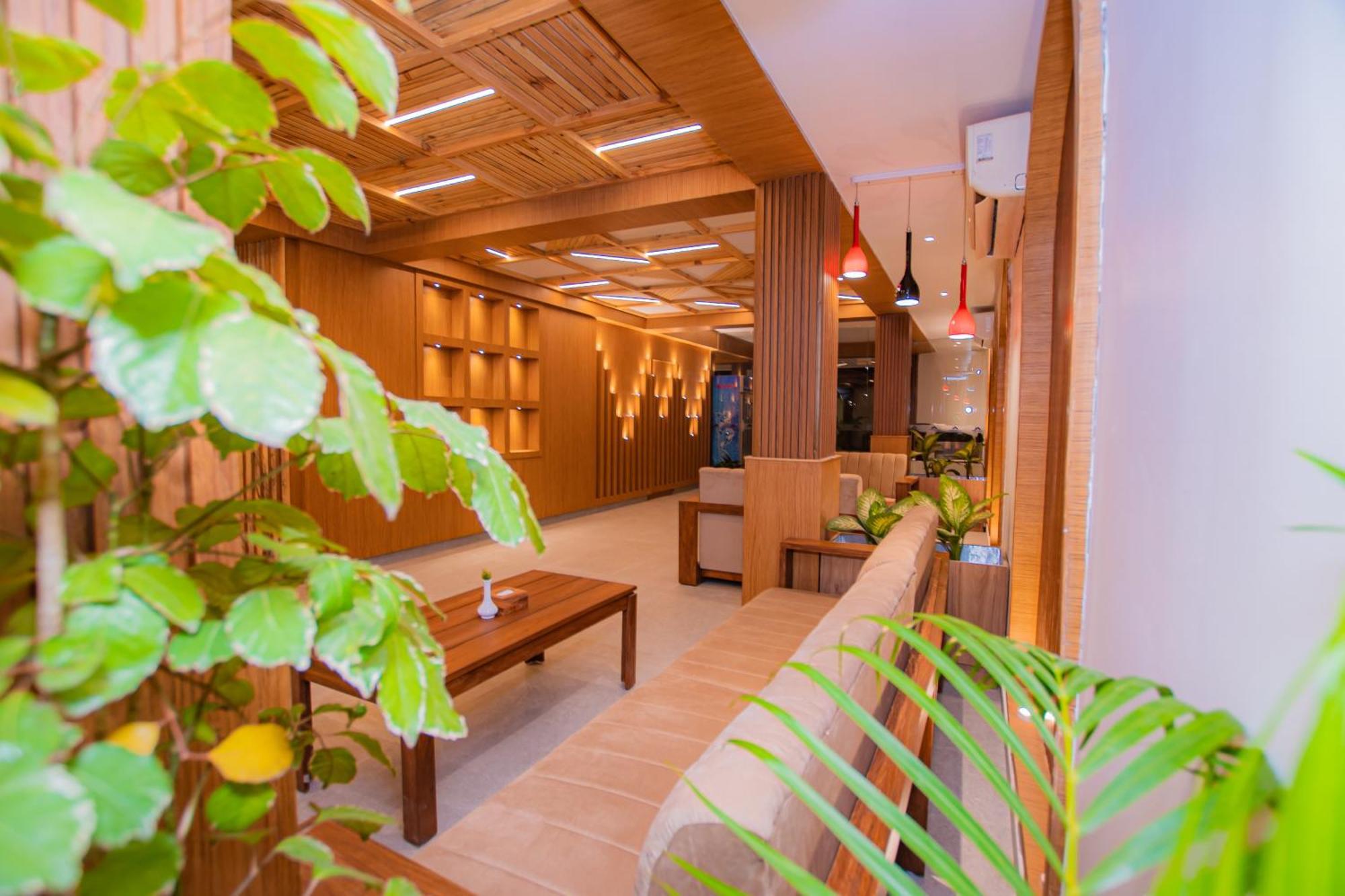 Temple Himalaya Hotel & Spa Pokhara Exterior foto